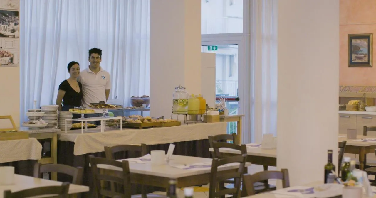 Hotel Beverly Rimini 3*,